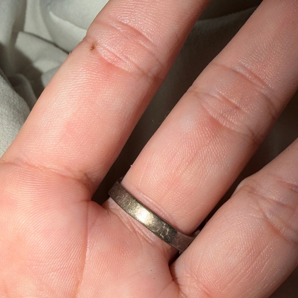 Native Artisan Albert Jake - Traditional Navajo - Turquoise Silver Ring - Picture 2 of 3